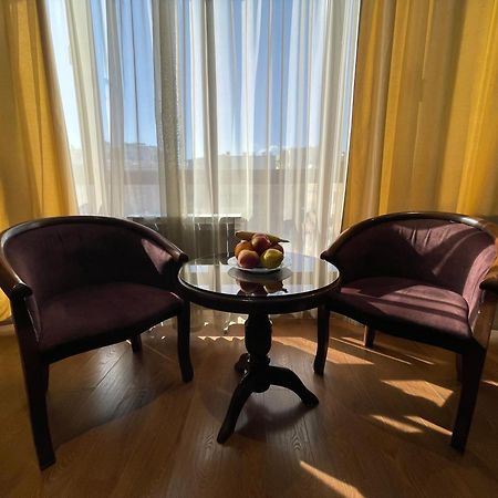 Apartment In Yerevan City Center Republic Square Self Check-In ภายนอก รูปภาพ