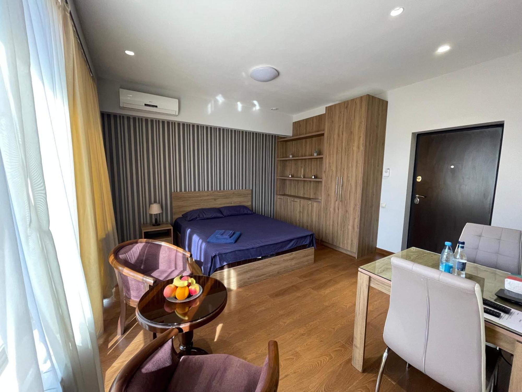 Apartment In Yerevan City Center Republic Square Self Check-In ภายนอก รูปภาพ